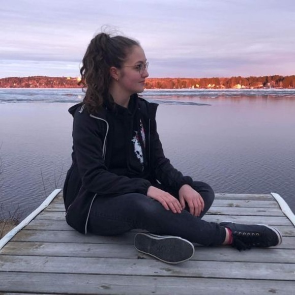 Meet your Posher, Doriane - Picture 1 of 1